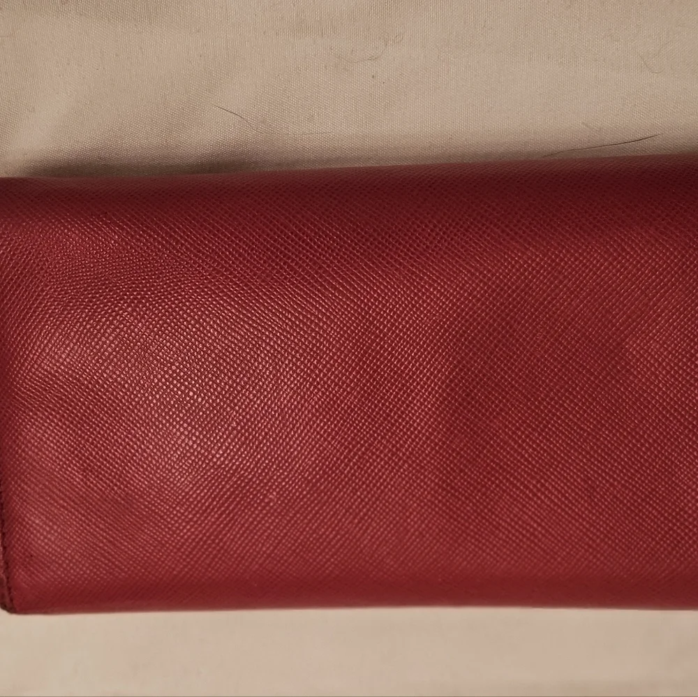 Prada Nero Red Saffiano Crossgrain Leather Long Wallet Gold Hardware Zipper